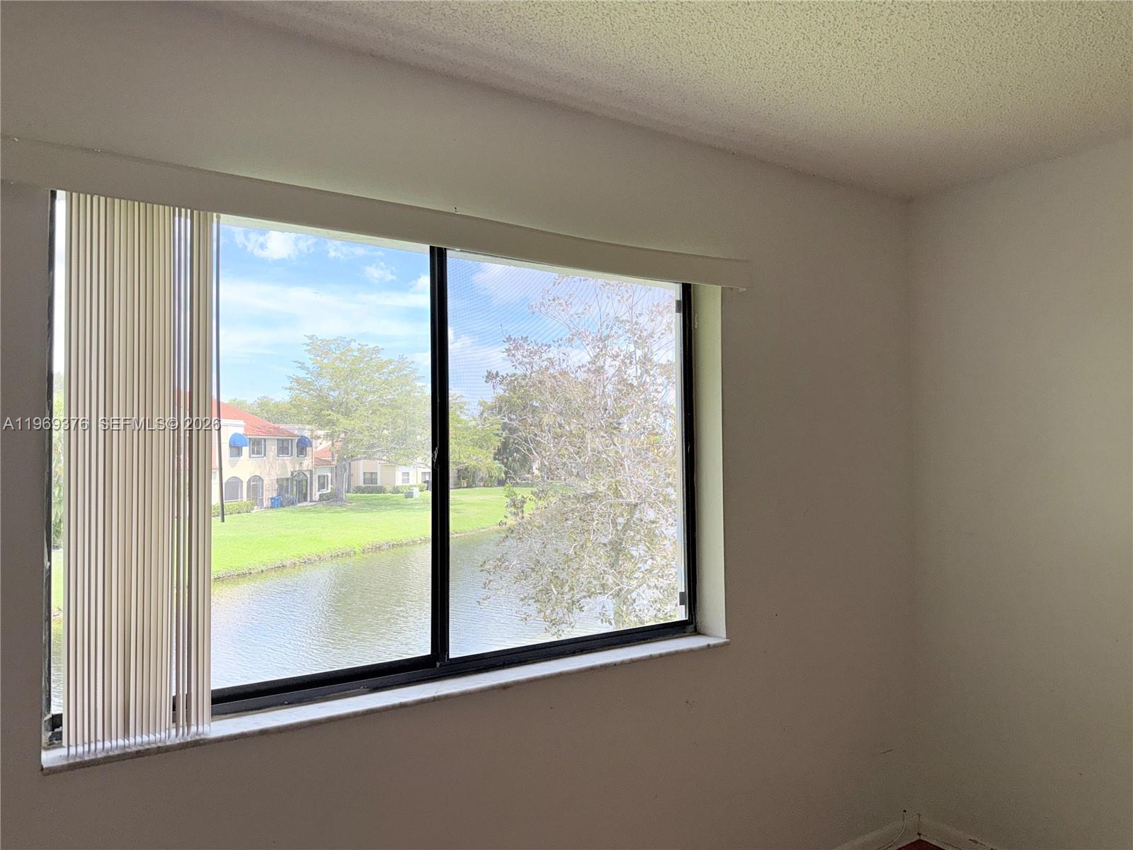 WESTON LAKES 21 INC CONDO - Residential