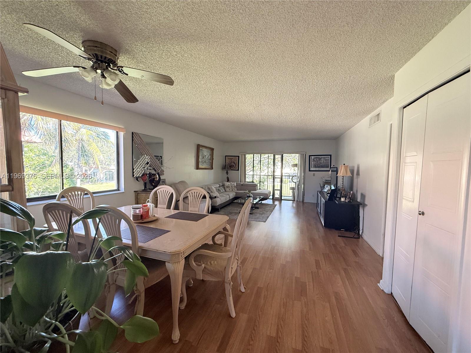 WESTON LAKES 21 INC CONDO - Residential