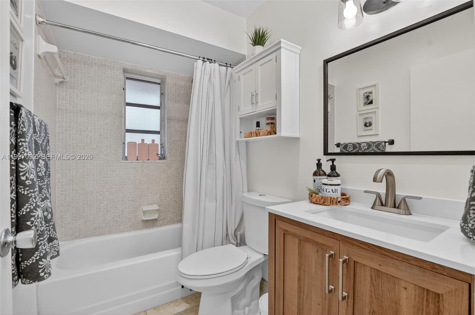 TIBURON 1 PH 1 - Residential