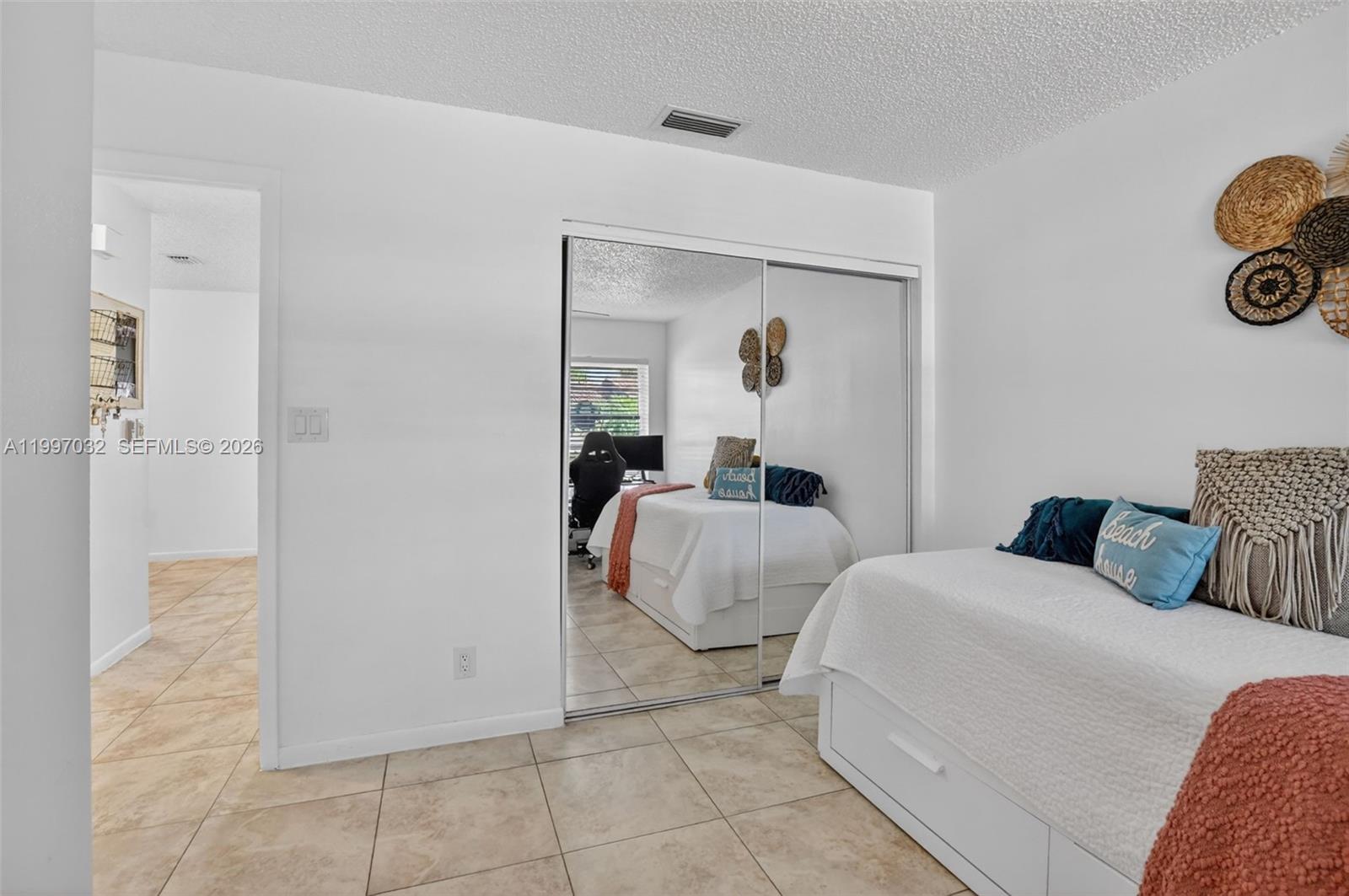 TIBURON 1 PH 1 - Residential