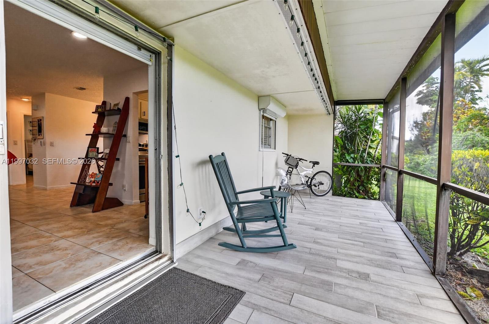 TIBURON 1 PH 1 - Residential