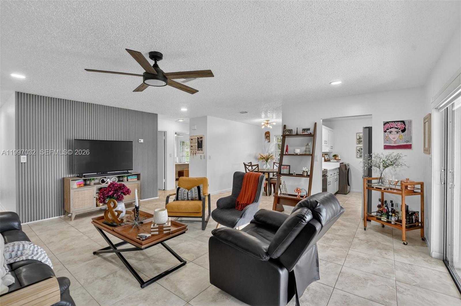 TIBURON 1 PH 1 - Residential