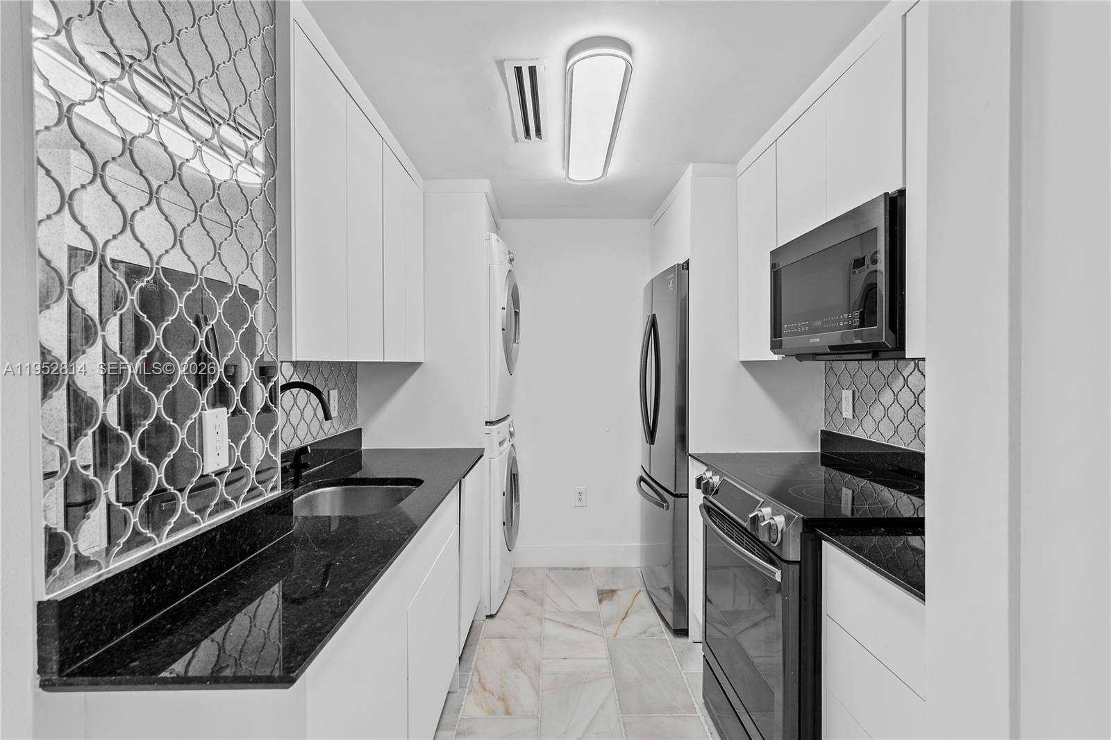 HARBOUR HOUSE - Residential