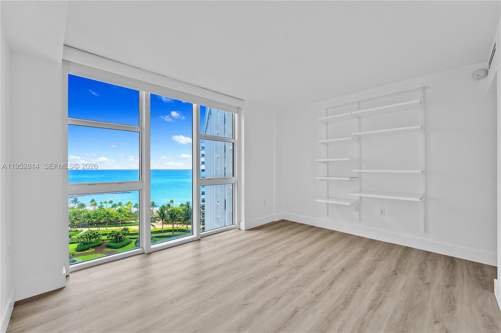 HARBOUR HOUSE - Residential