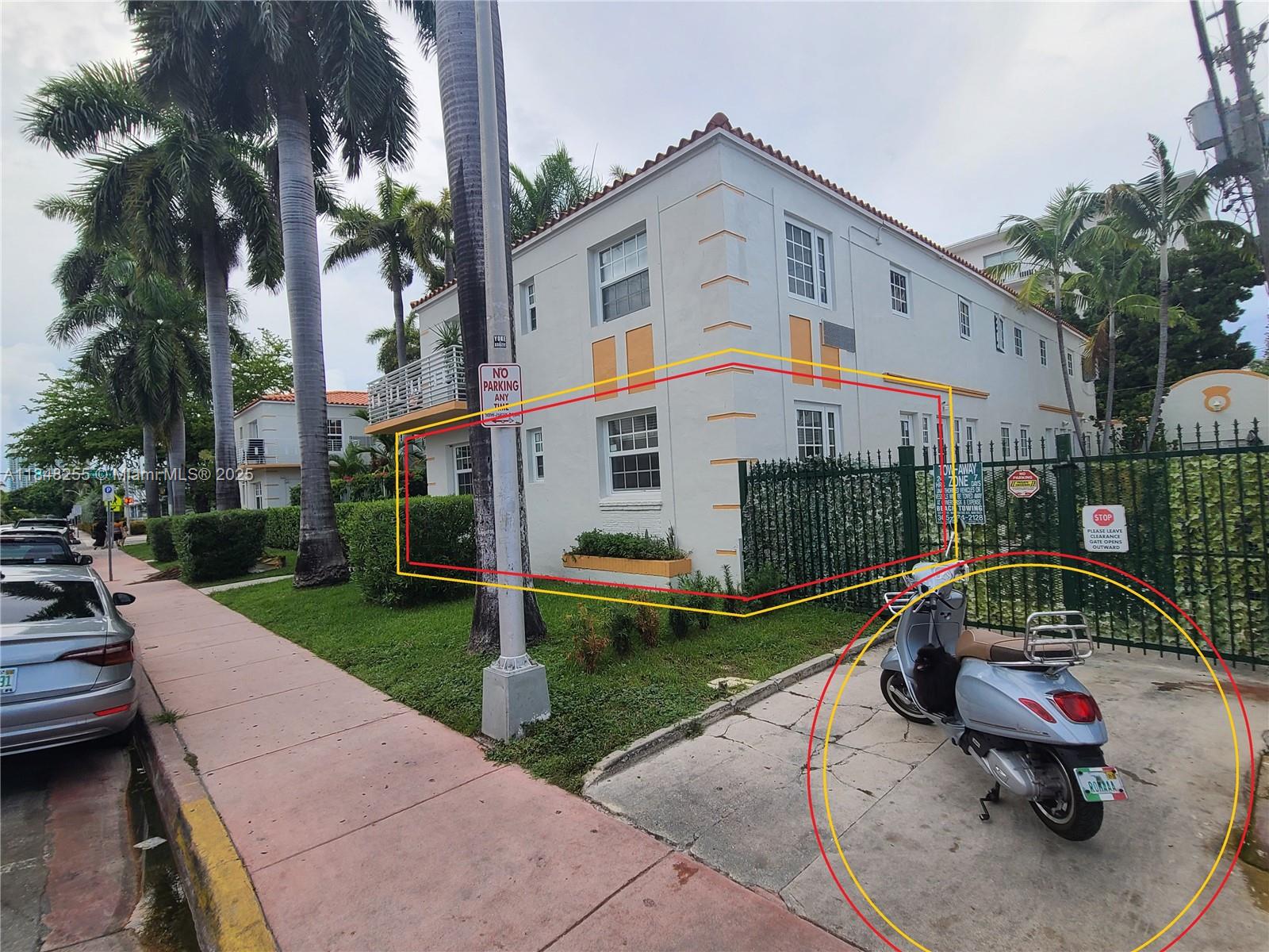 Adorable 1-bedroom apartment, open on 3 sides, with private parking, high ceilings, new hurricane windows, gas stove and access to a patio (not private). It feels like a little house!! Super Location:::: 2 blocks from Lincoln Road, 1 block from Espanola Way and 3 Blocks from the beach!! You could not ask for more!! Call Today!!