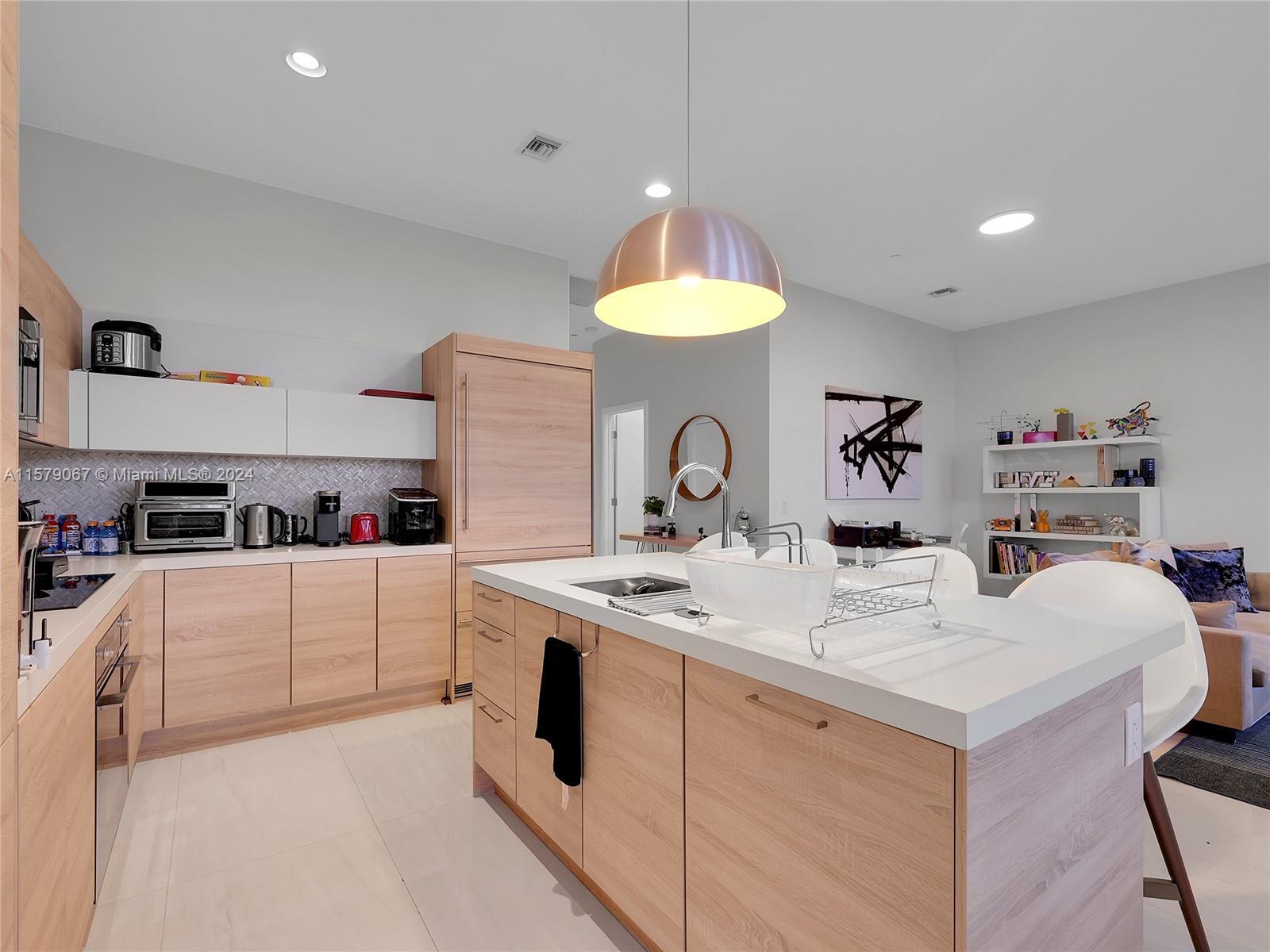 16385 Biscayne Blvd 105
