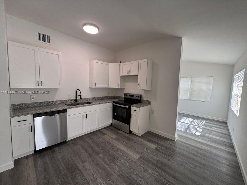 Photo of 314 Anderson Rd, Lantana, FL 33462 (MLS # A11806843)