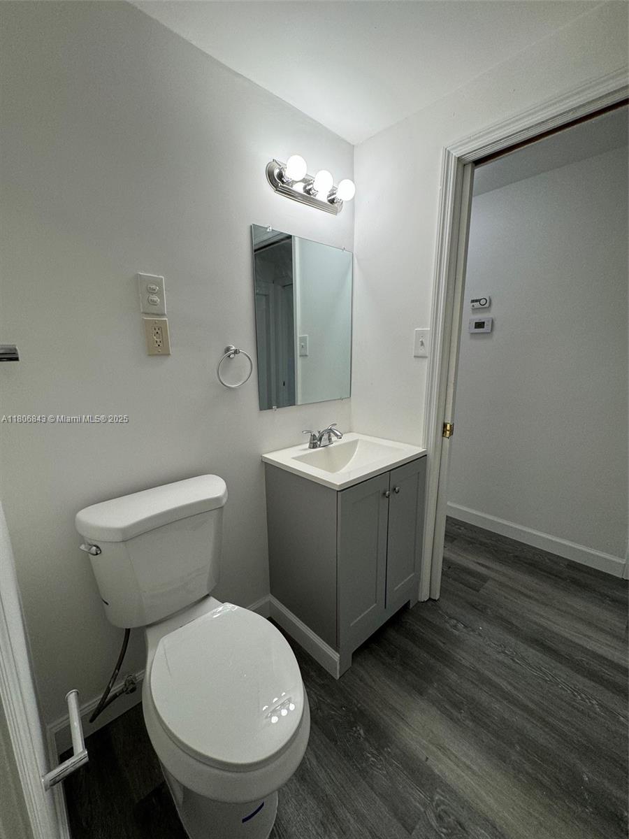 LANTANA PLAZA - Residential