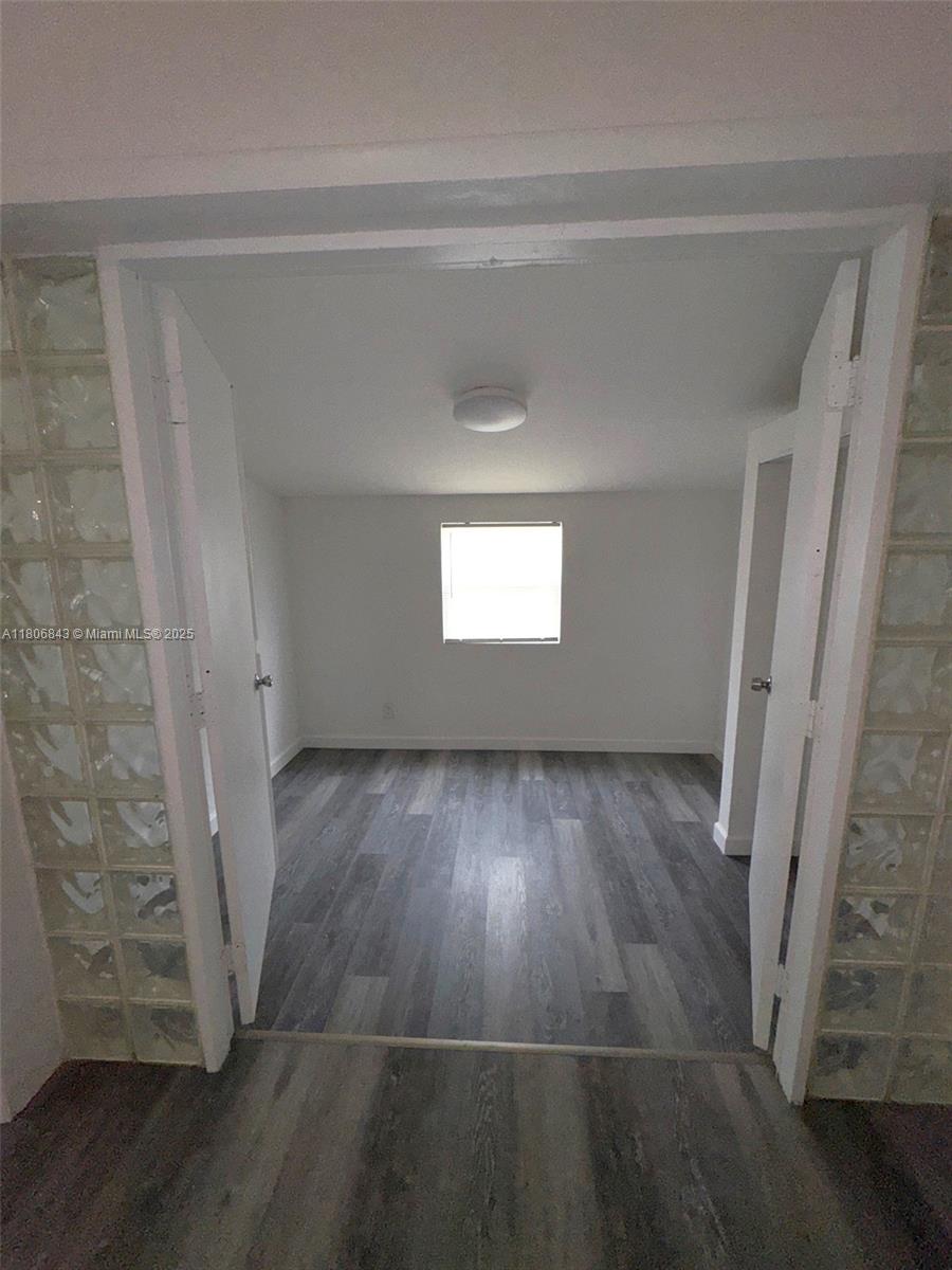 LANTANA PLAZA - Residential