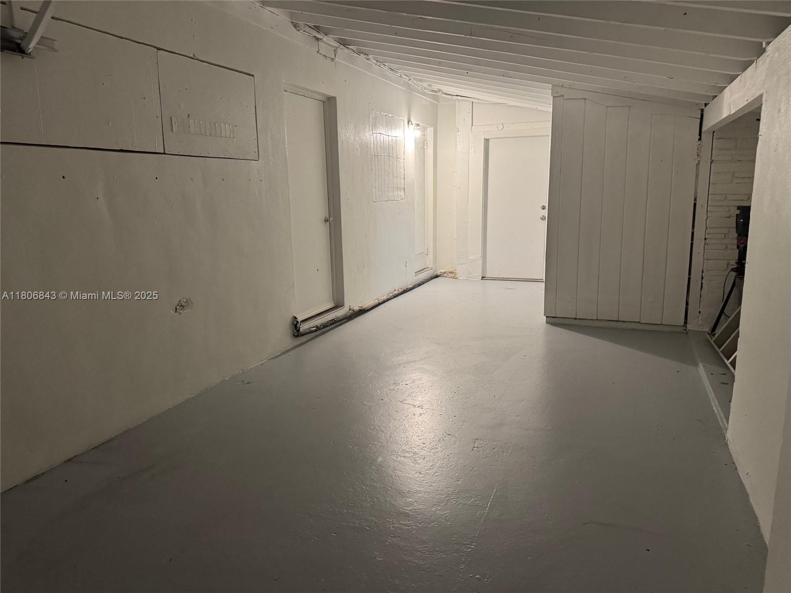 LANTANA PLAZA - Residential