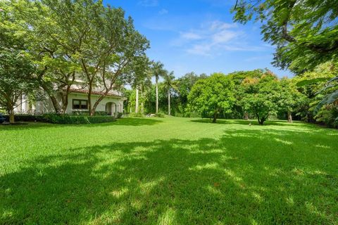 A home in Pinecrest