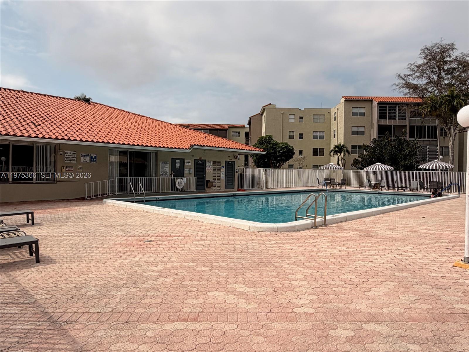 COURTYARDS OF BROWARD CON - Residential Lease