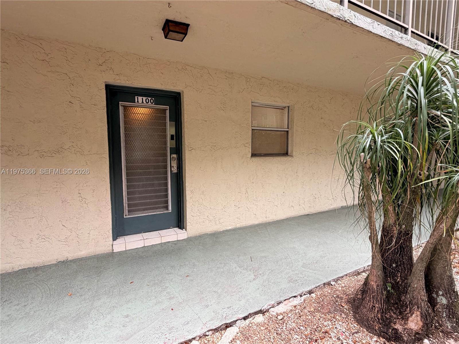 COURTYARDS OF BROWARD CON - Residential Lease