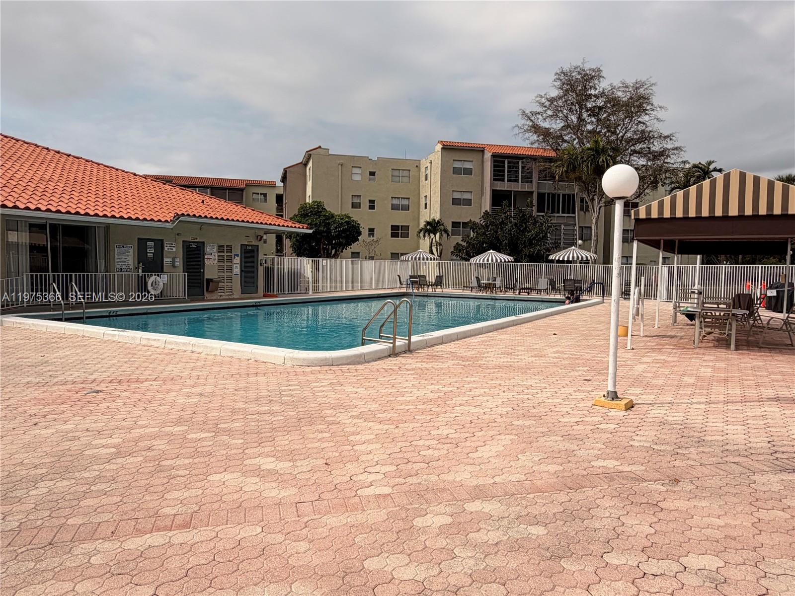 COURTYARDS OF BROWARD CON - Residential Lease