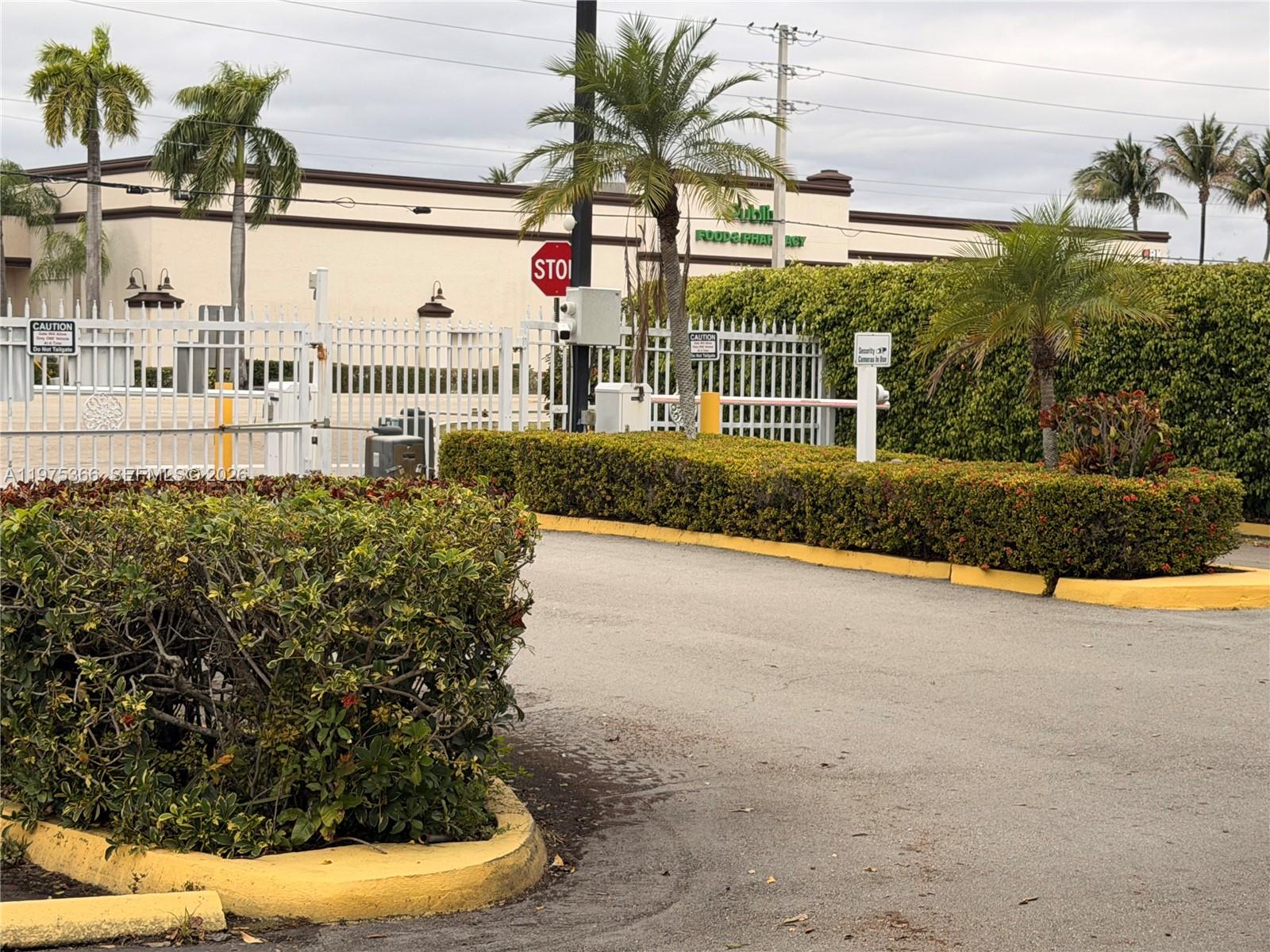 COURTYARDS OF BROWARD CON - Residential Lease