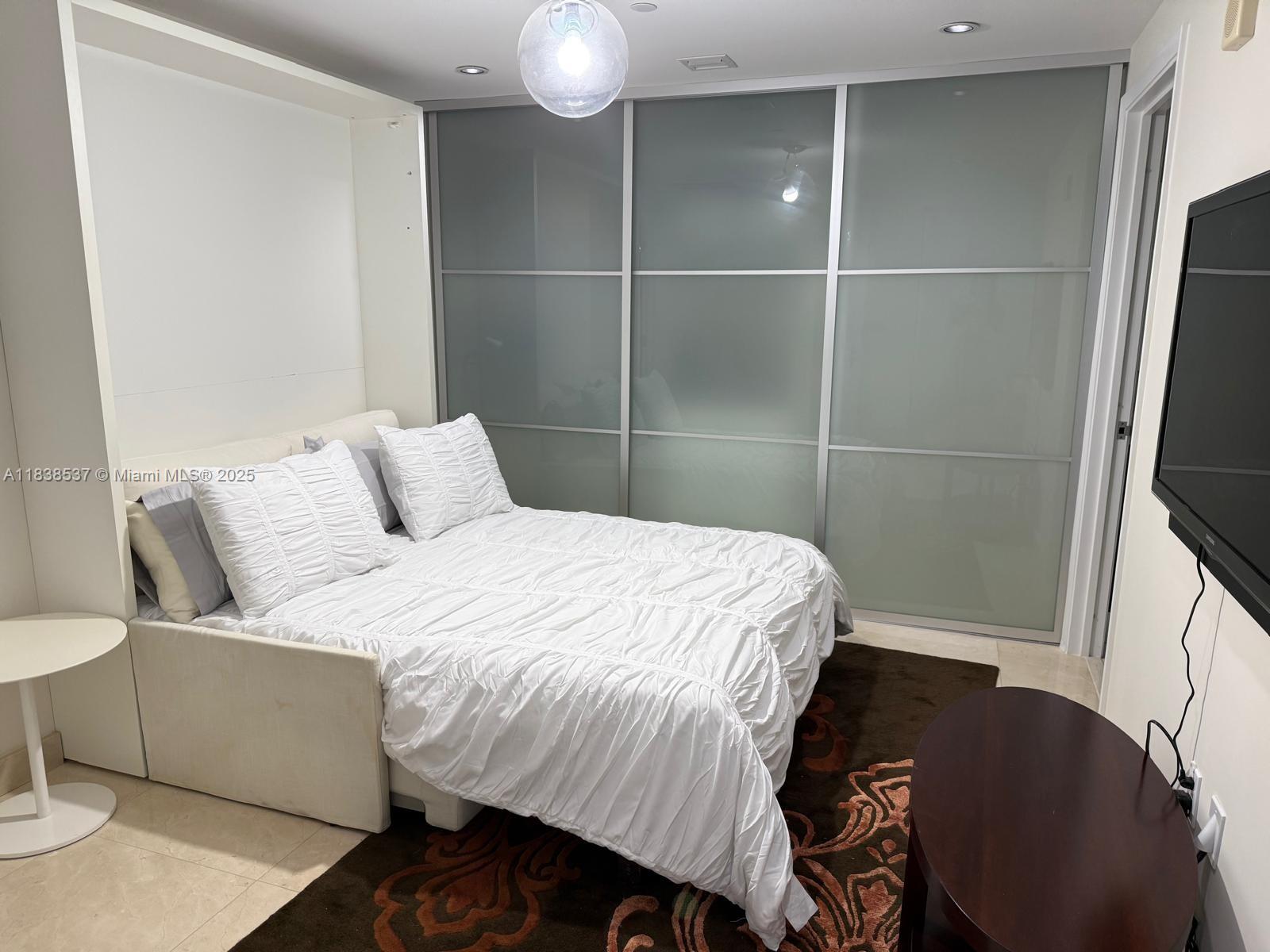 JADE OCEAN CONDO - Residential Lease