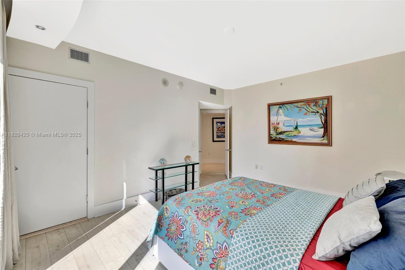 LAS OLAS RIVER HOUSE COND - Residential Lease