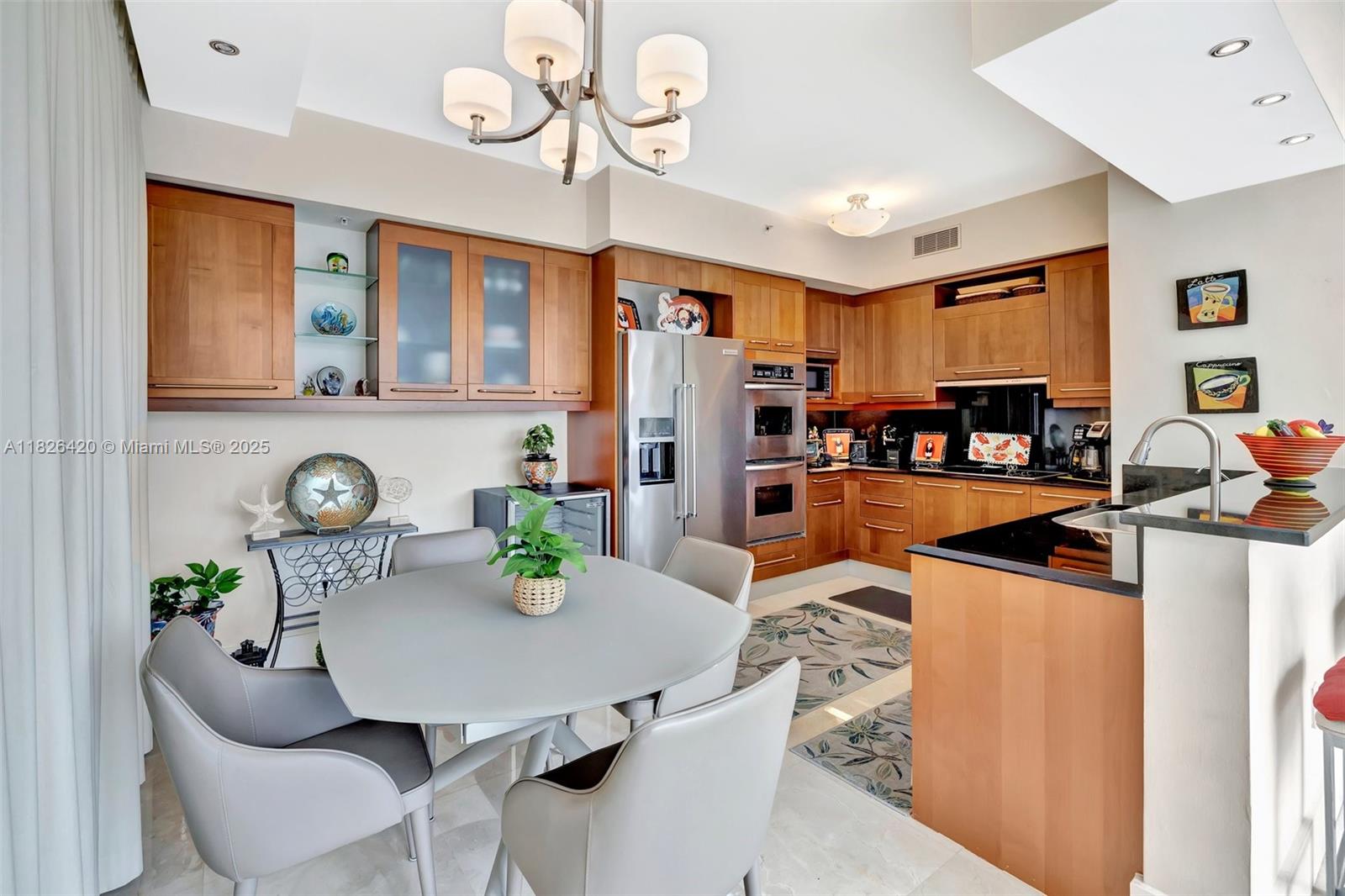 LAS OLAS RIVER HOUSE COND - Residential Lease