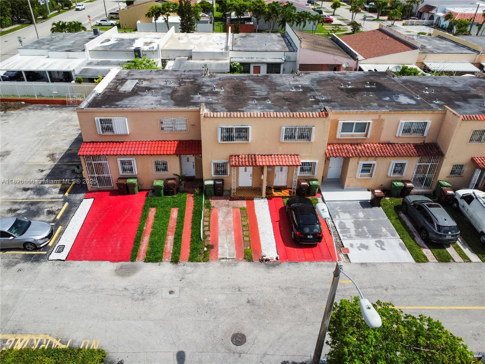1789 W 57th St 203