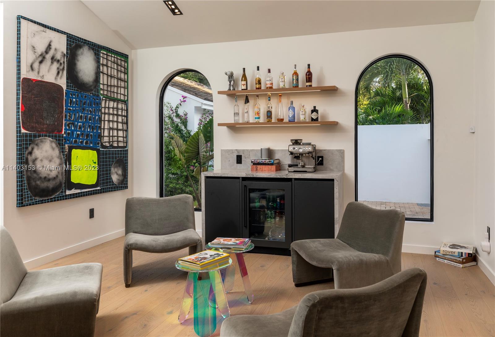 COCONUT GROVE MANOR - Residential