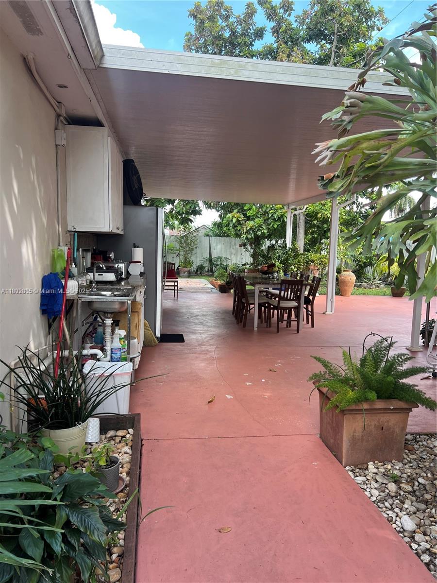 CORAL PARK ESTATES SEC 8 - Residential