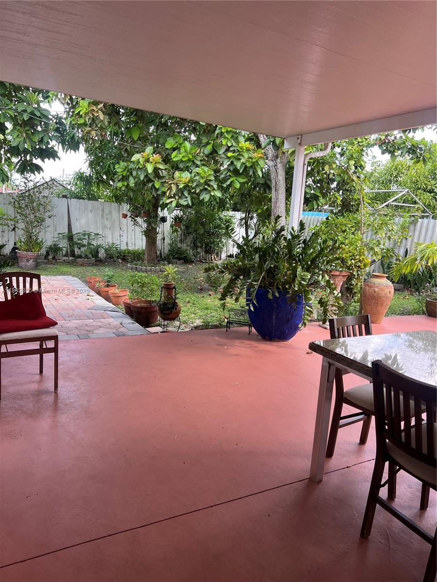 CORAL PARK ESTATES SEC 8 - Residential
