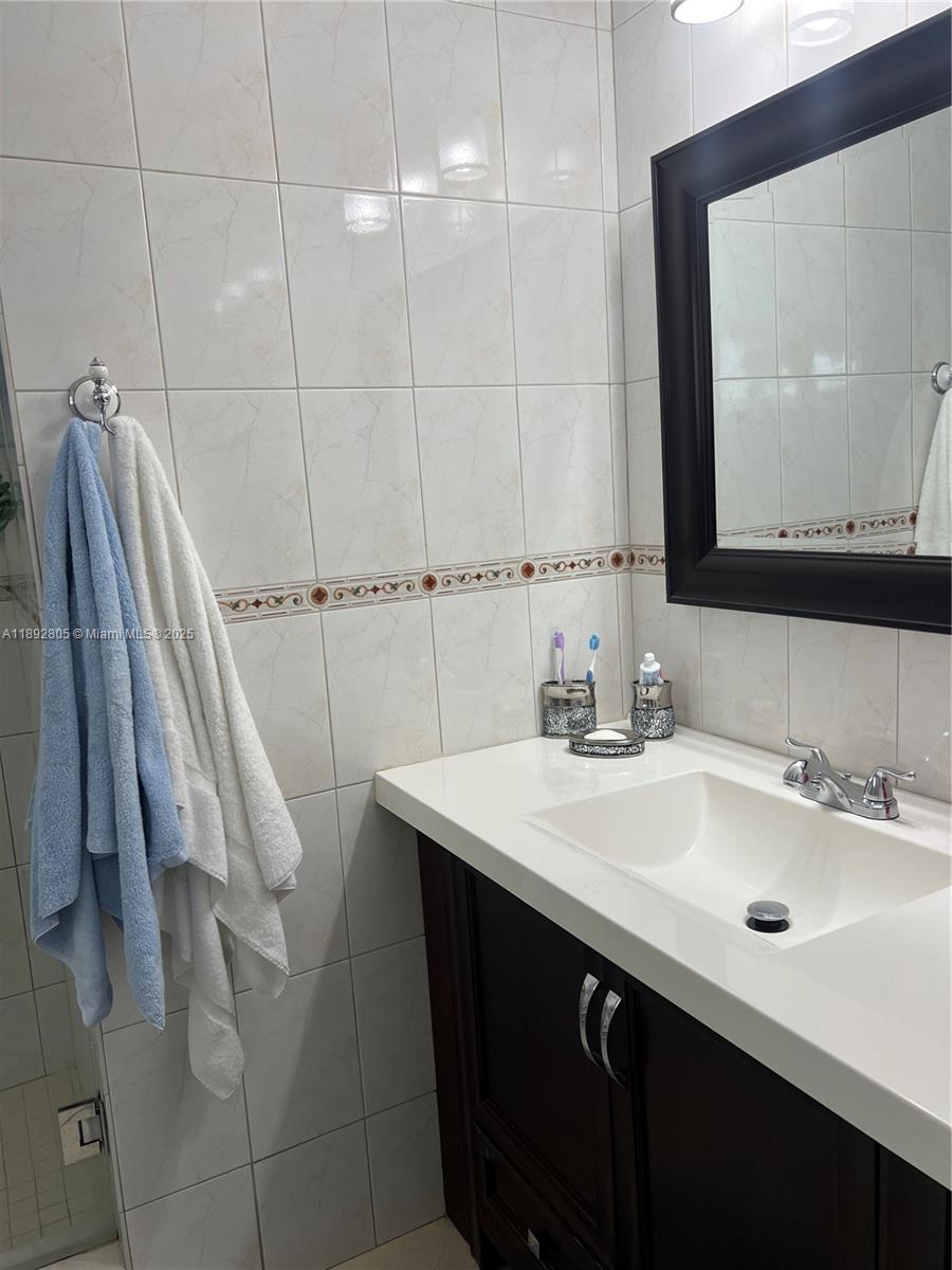 CORAL PARK ESTATES SEC 8 - Residential