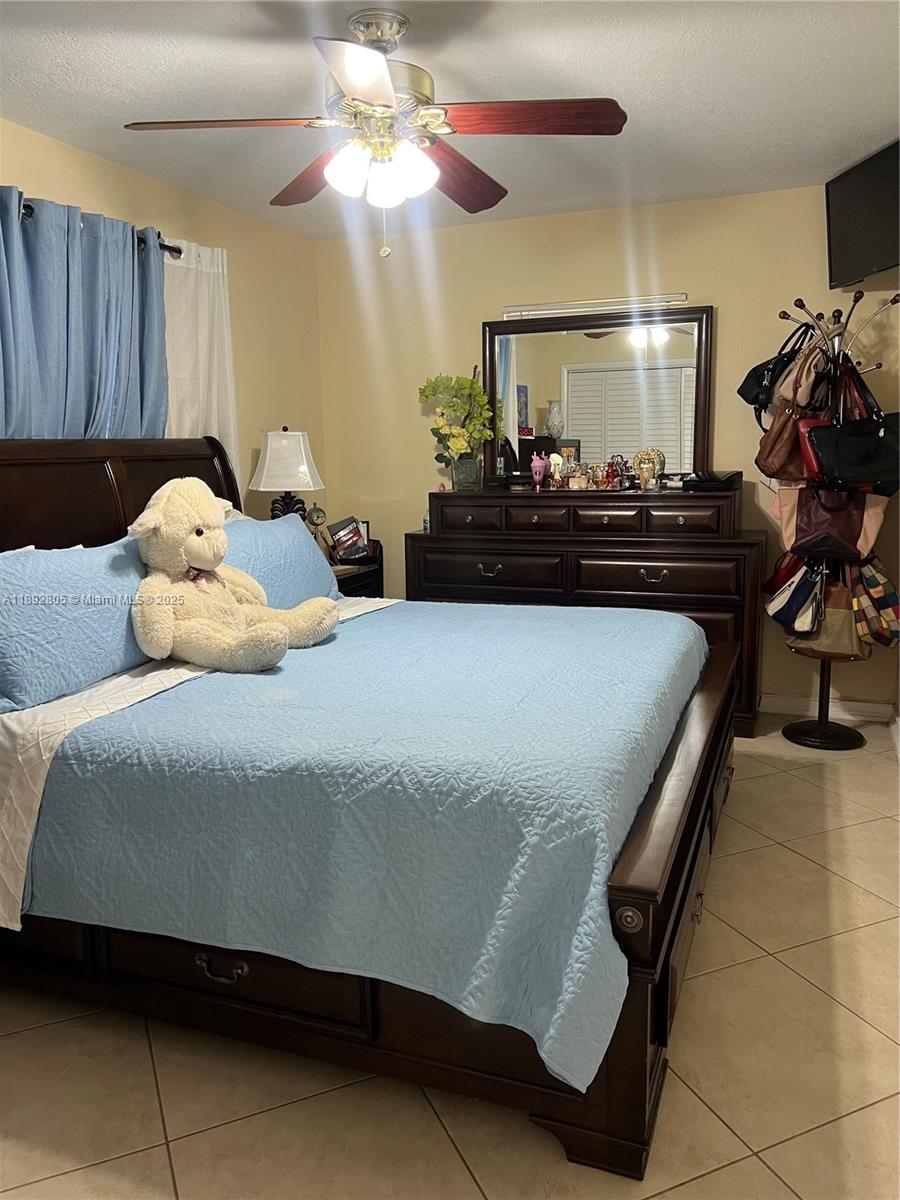 CORAL PARK ESTATES SEC 8 - Residential