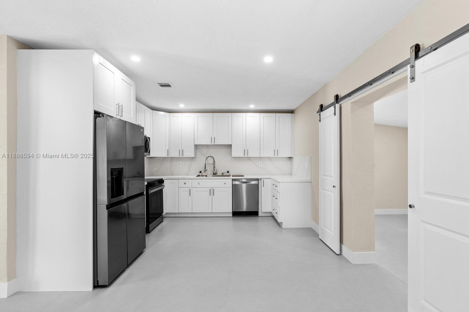 CUTLER RIDGE SEC 4 - Residential Lease