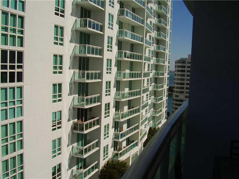 THE PLAZA 901 BRICKELL CO - Residential Lease