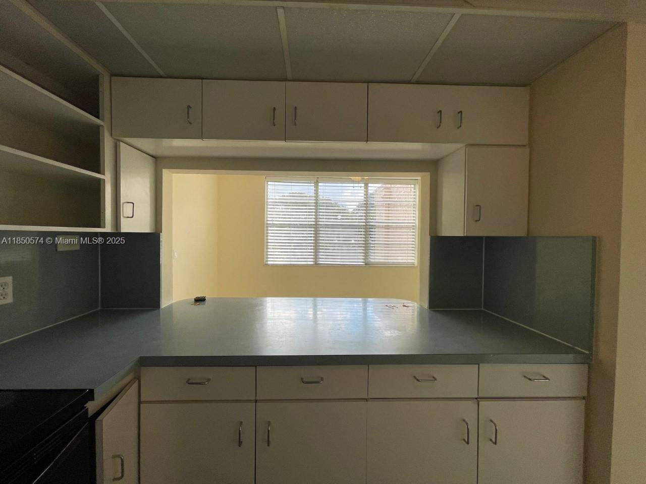 LIVE OAK CONDO TWELVE - Residential