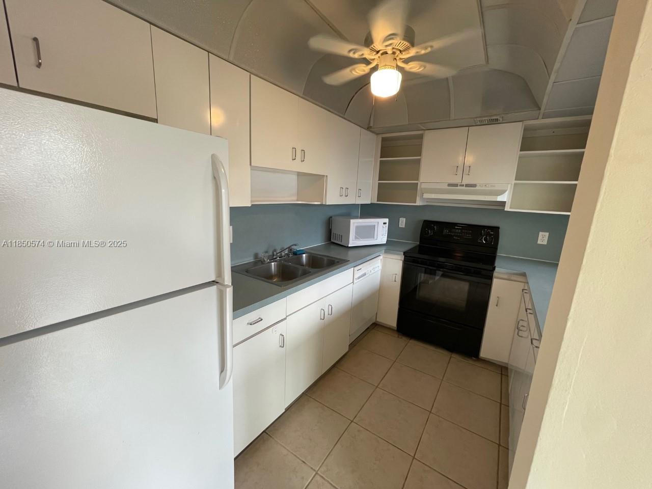 LIVE OAK CONDO TWELVE - Residential