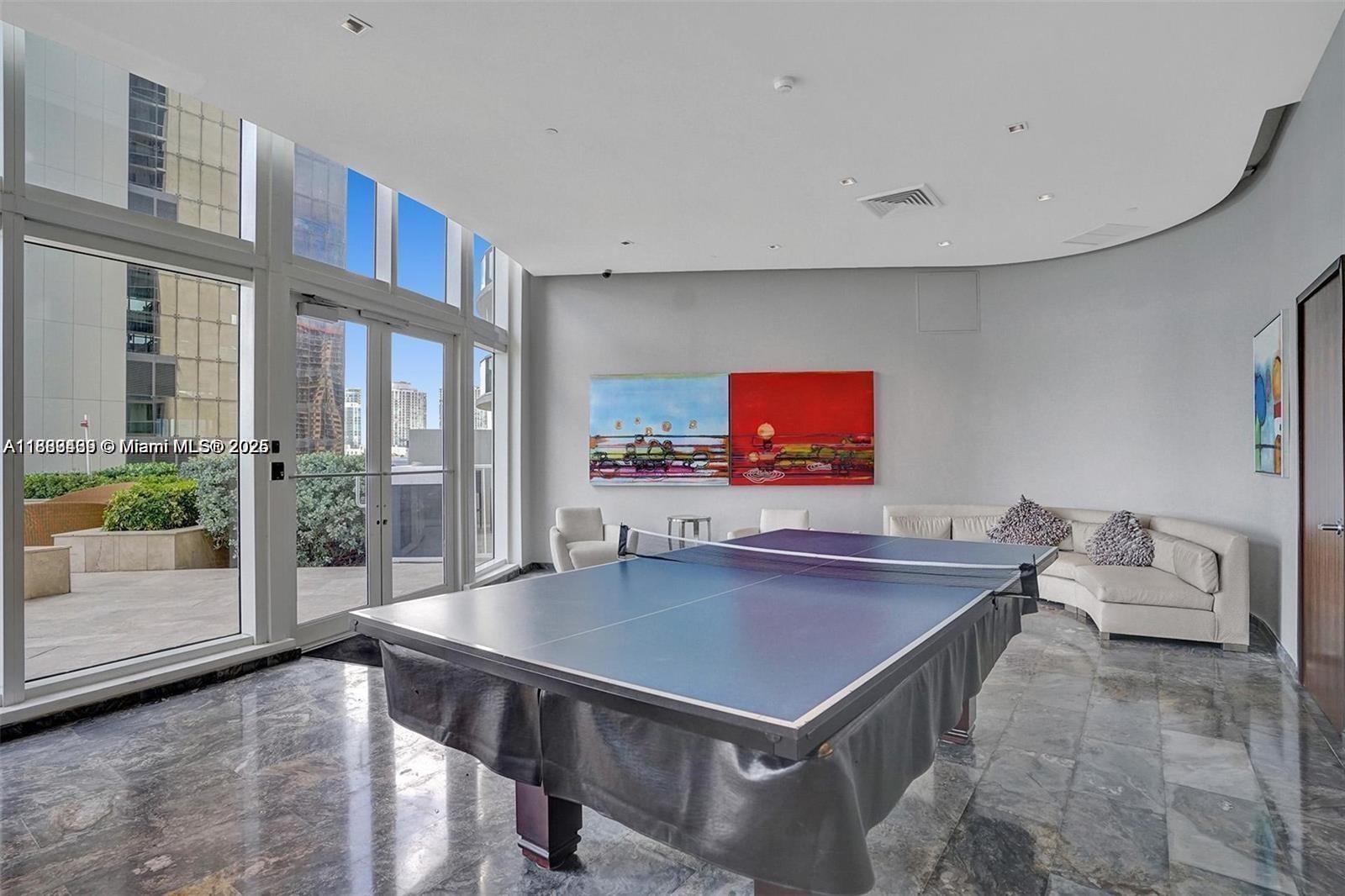 OCEAN FOUR CONDO - Residential Lease