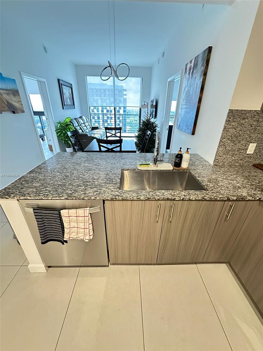 5350 PARK CONDO - Residential Lease