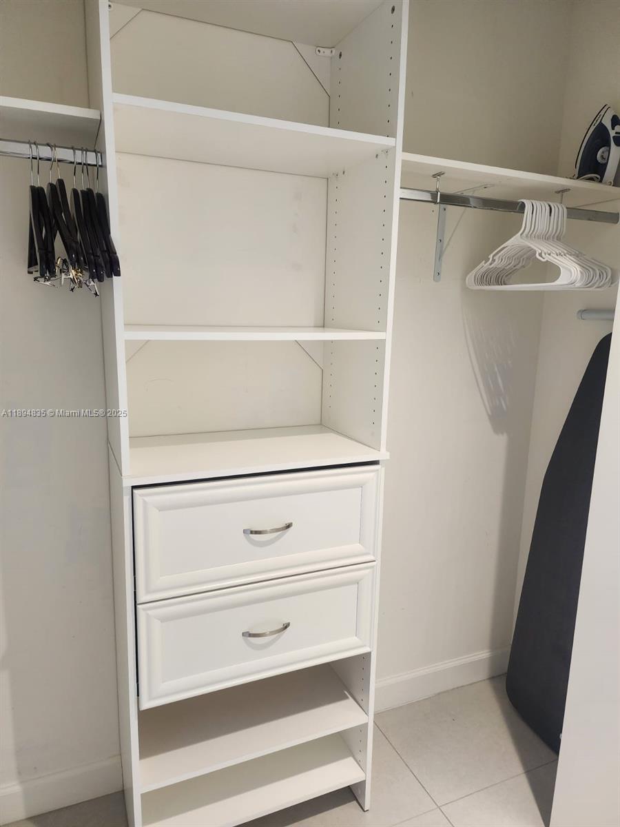 5350 PARK CONDO - Residential Lease