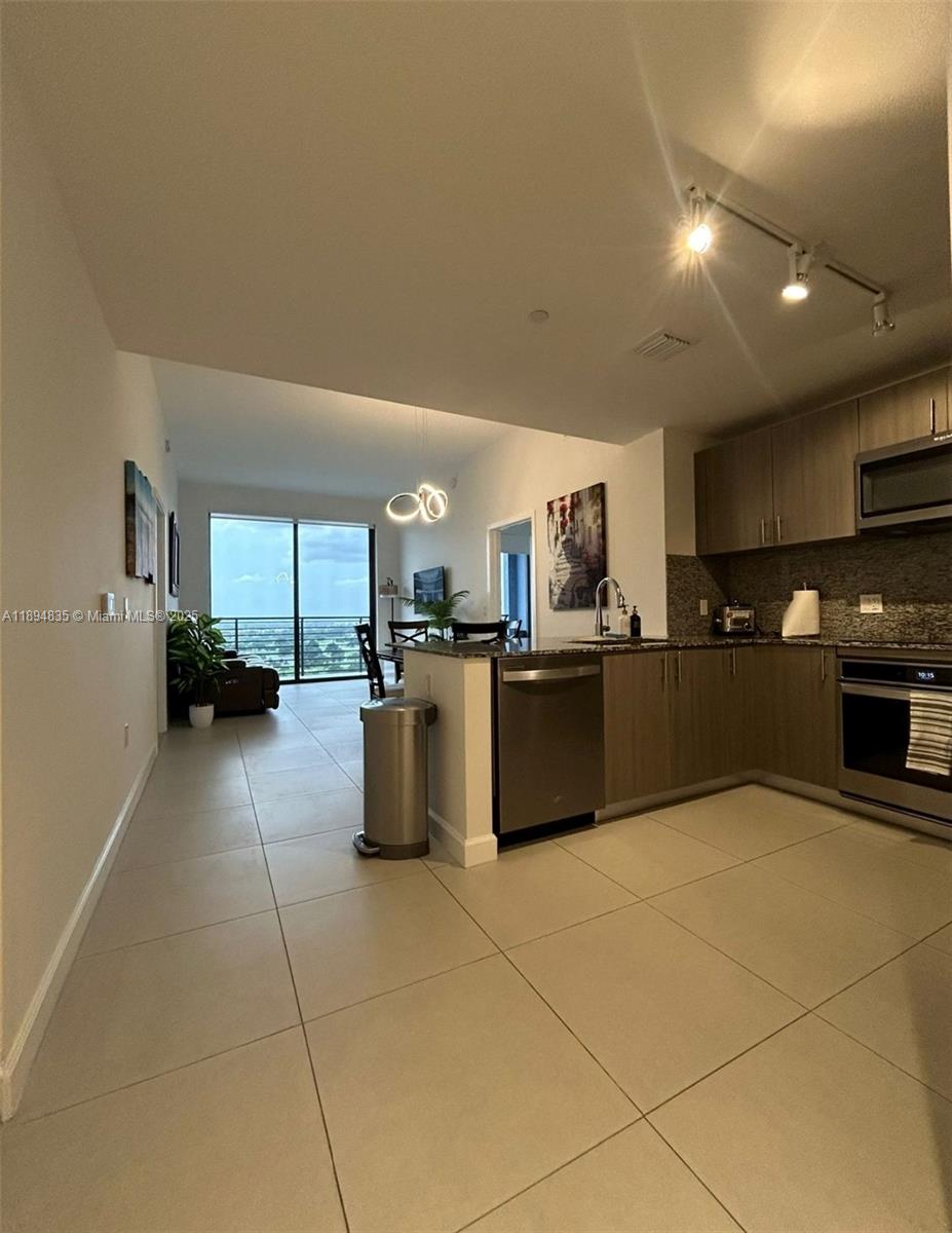 5350 PARK CONDO - Residential Lease