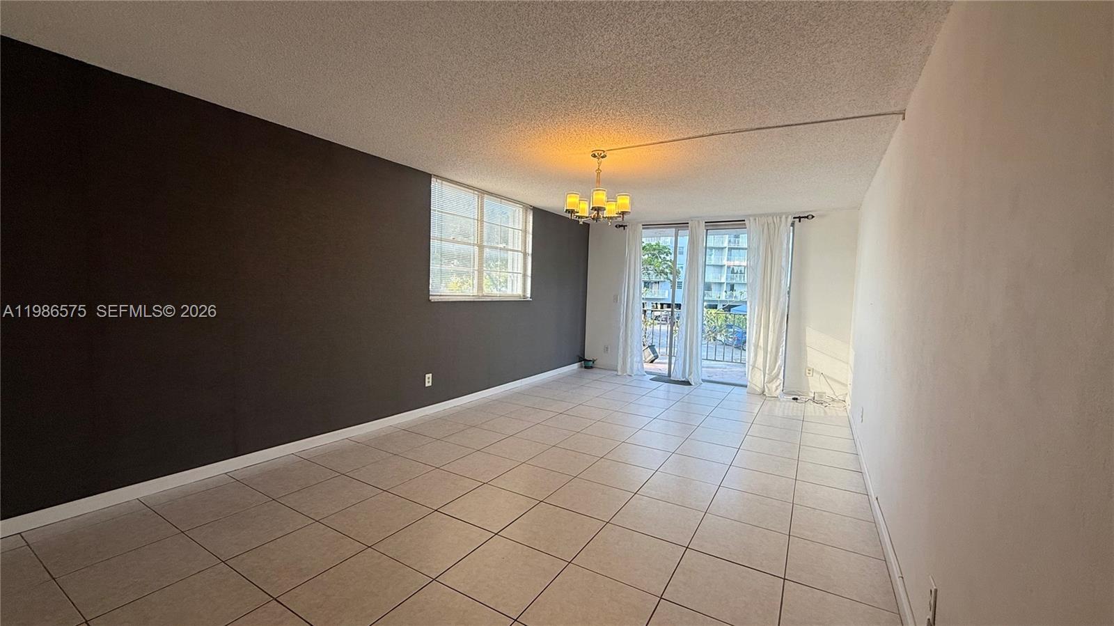 THREE HORIZONS SOUTH COND - Residential Lease