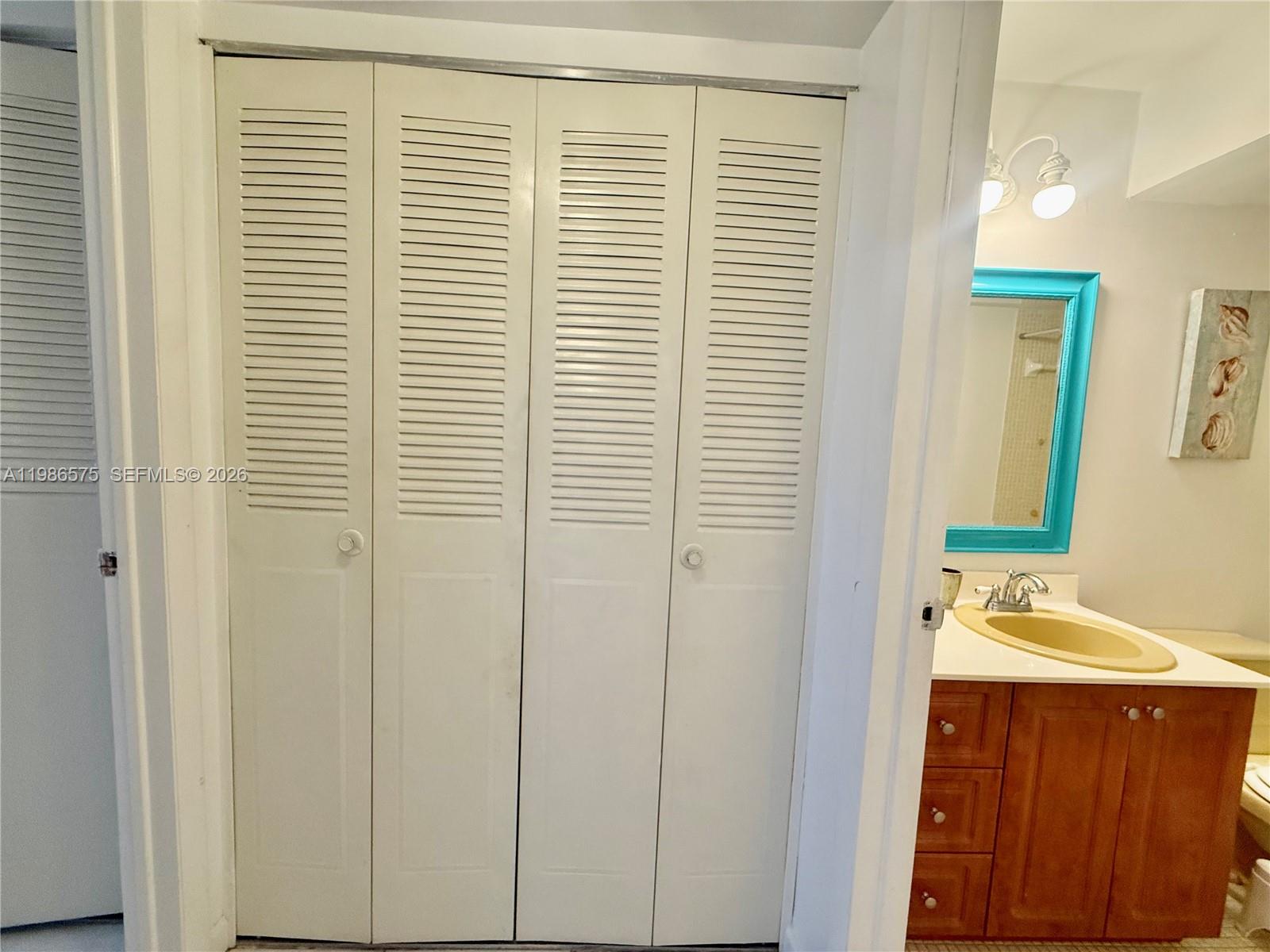 THREE HORIZONS SOUTH COND - Residential Lease