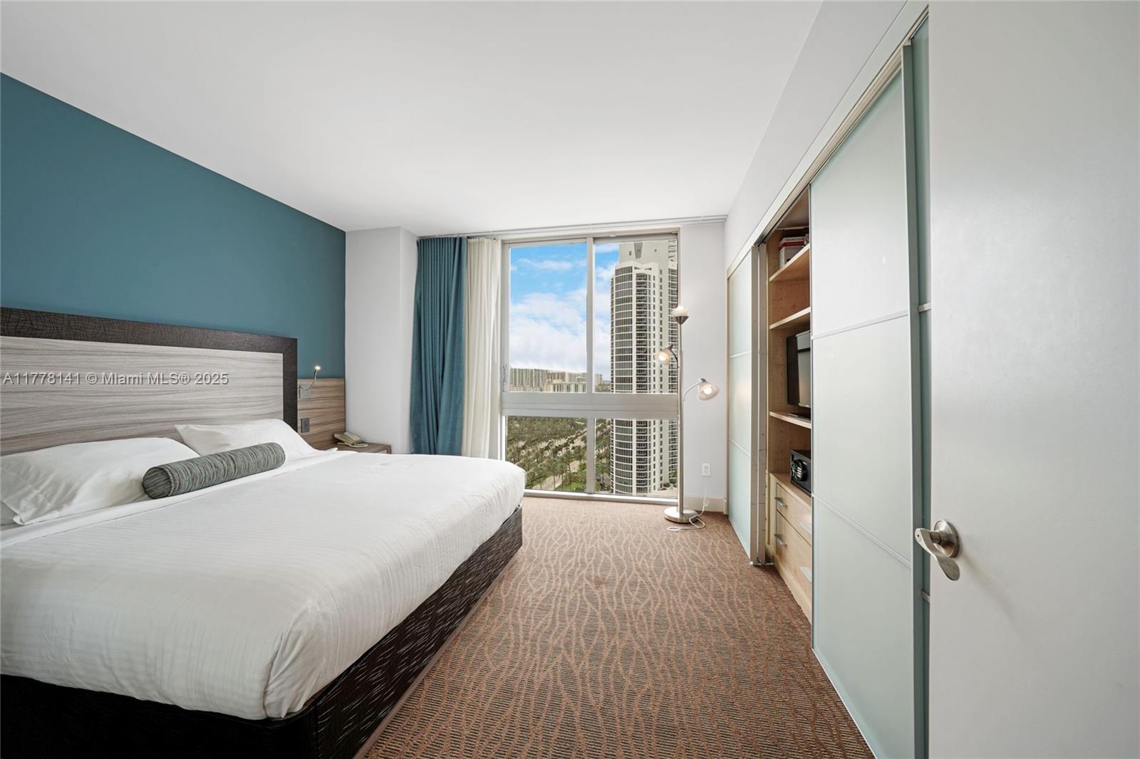 M RESORT RESIDENCES CONDO - Residential