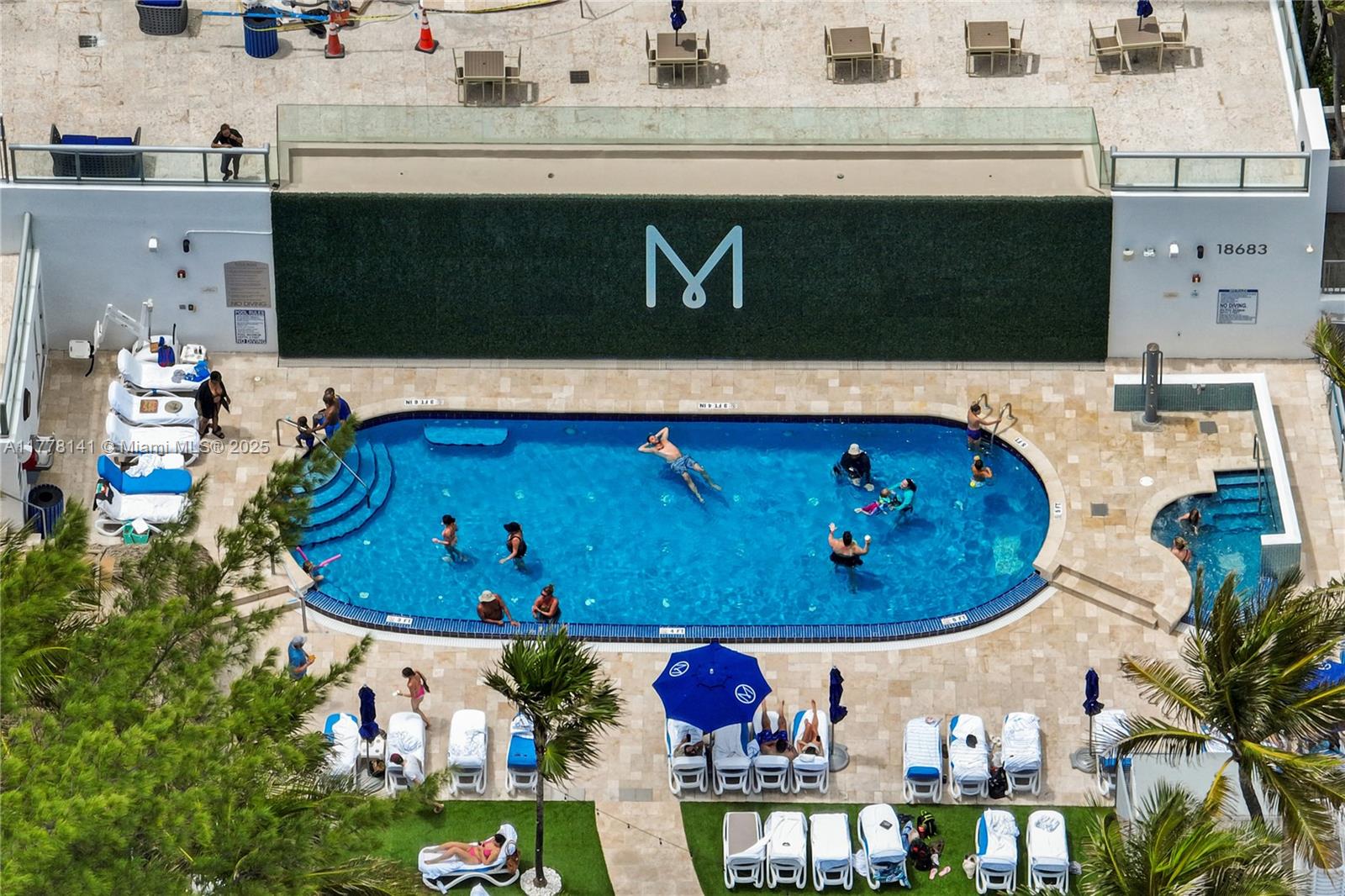 M RESORT RESIDENCES CONDO - Residential