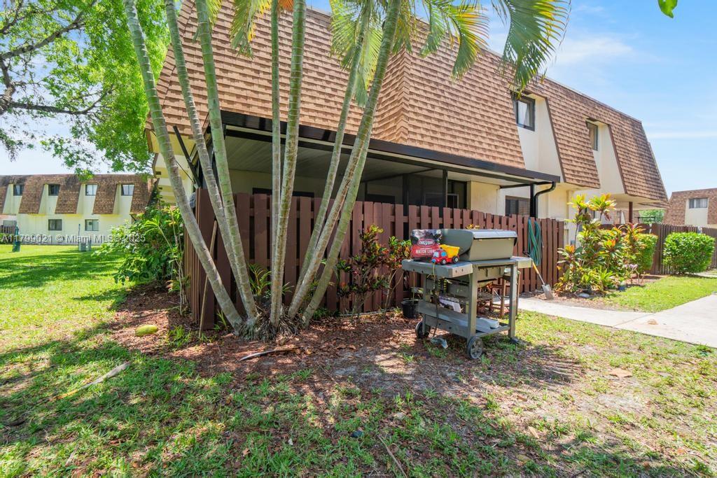 216 San Remo Blvd