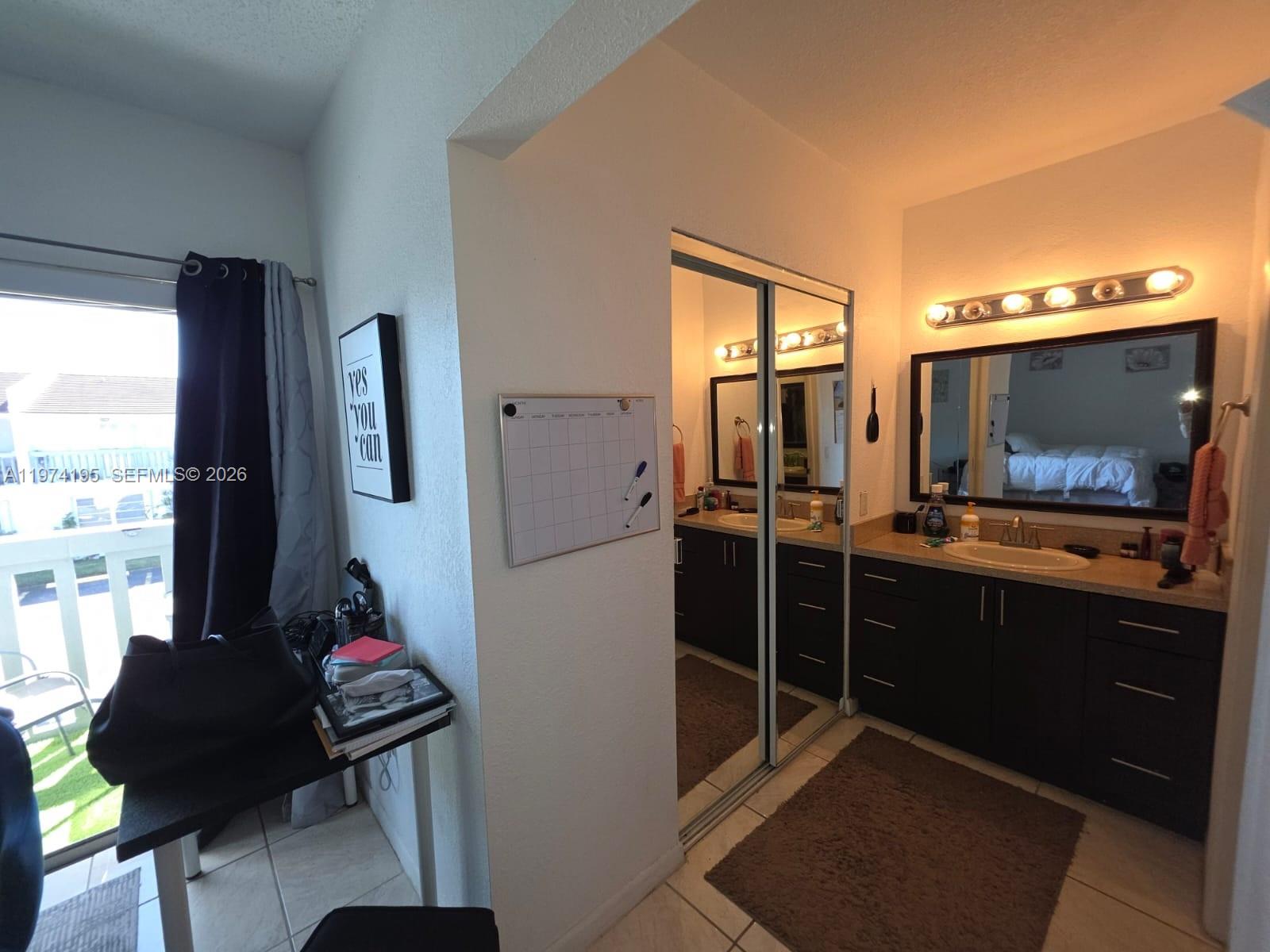 HERITAGE SQUARE CONDO - Residential