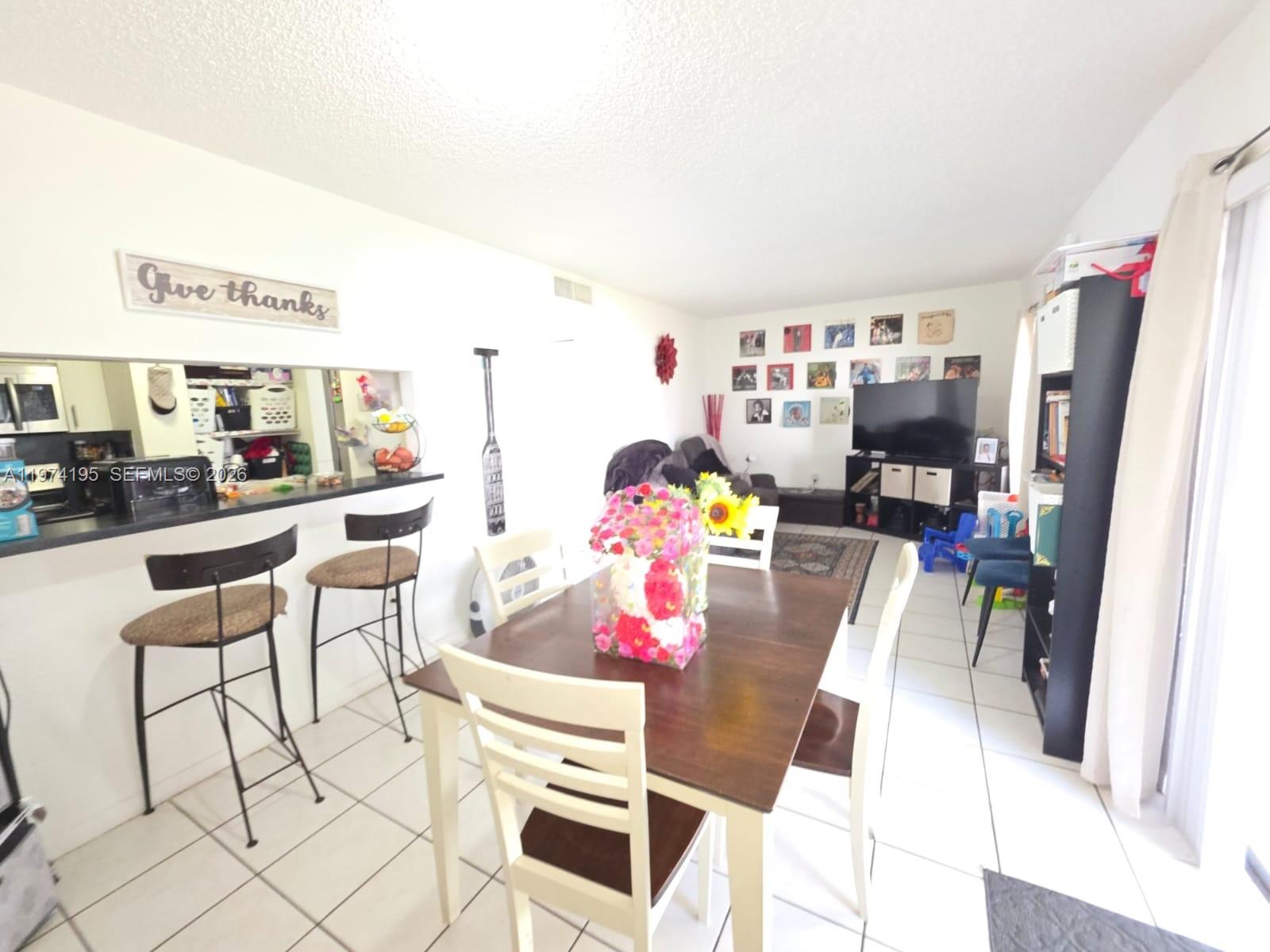 HERITAGE SQUARE CONDO - Residential