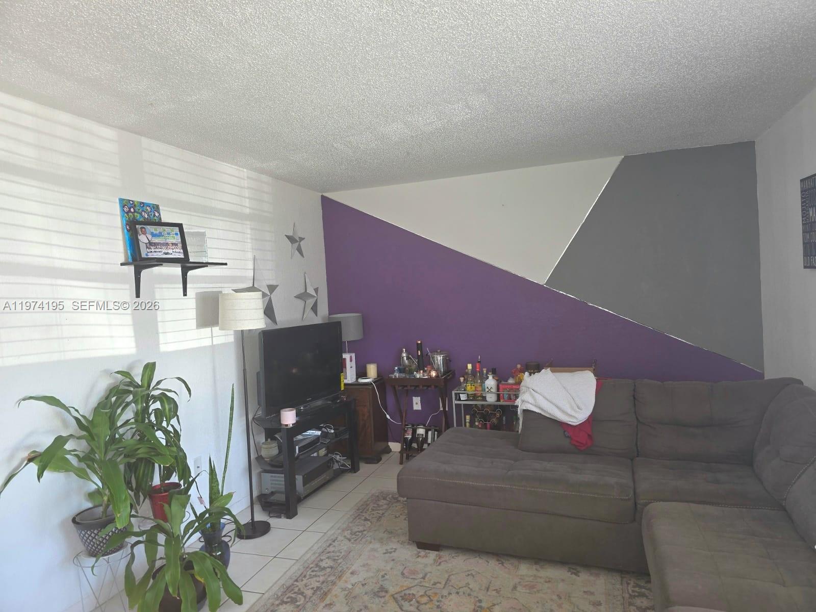 HERITAGE SQUARE CONDO - Residential