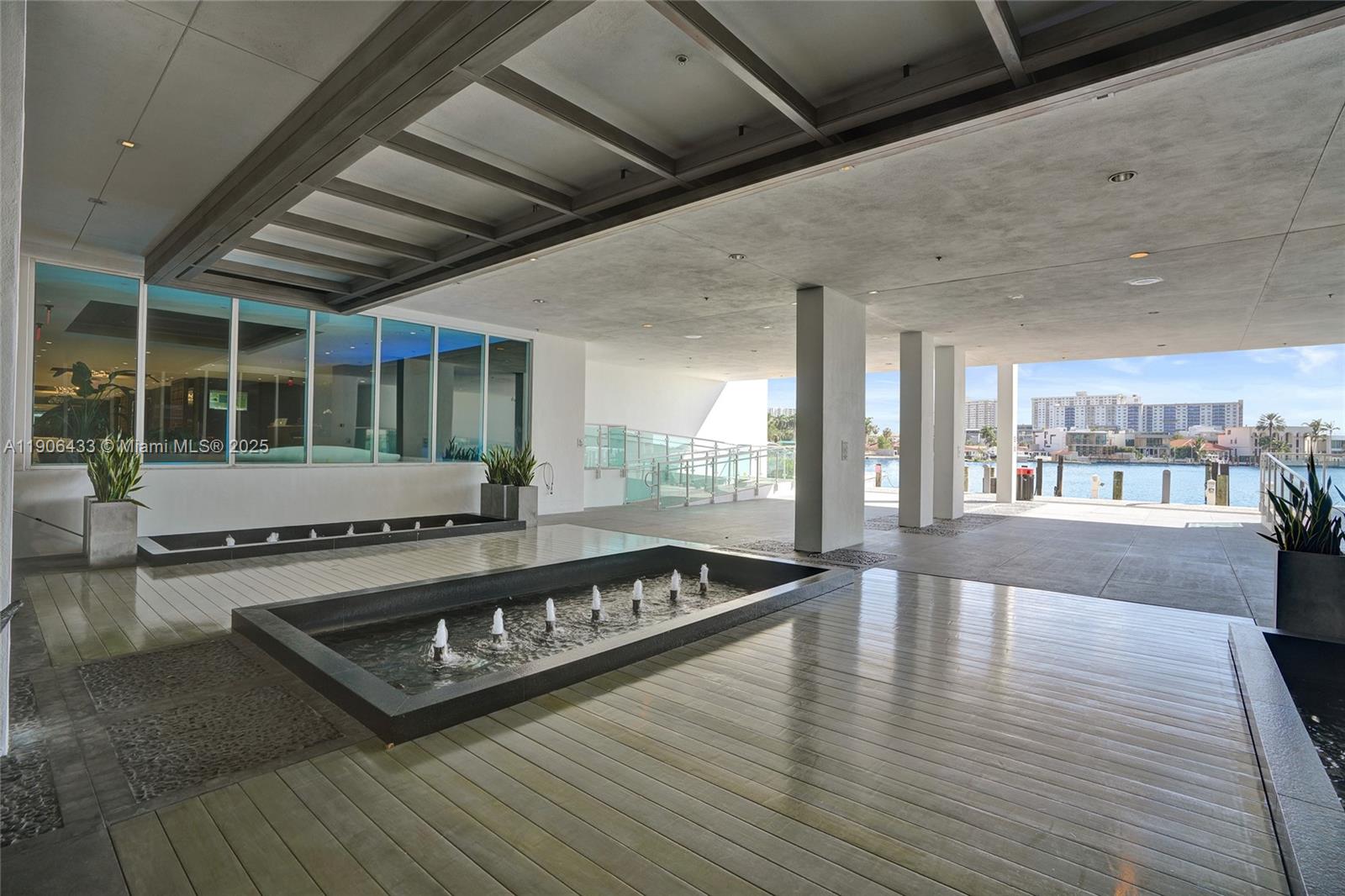 400 SUNNY ISLES CONDO EAS - Residential