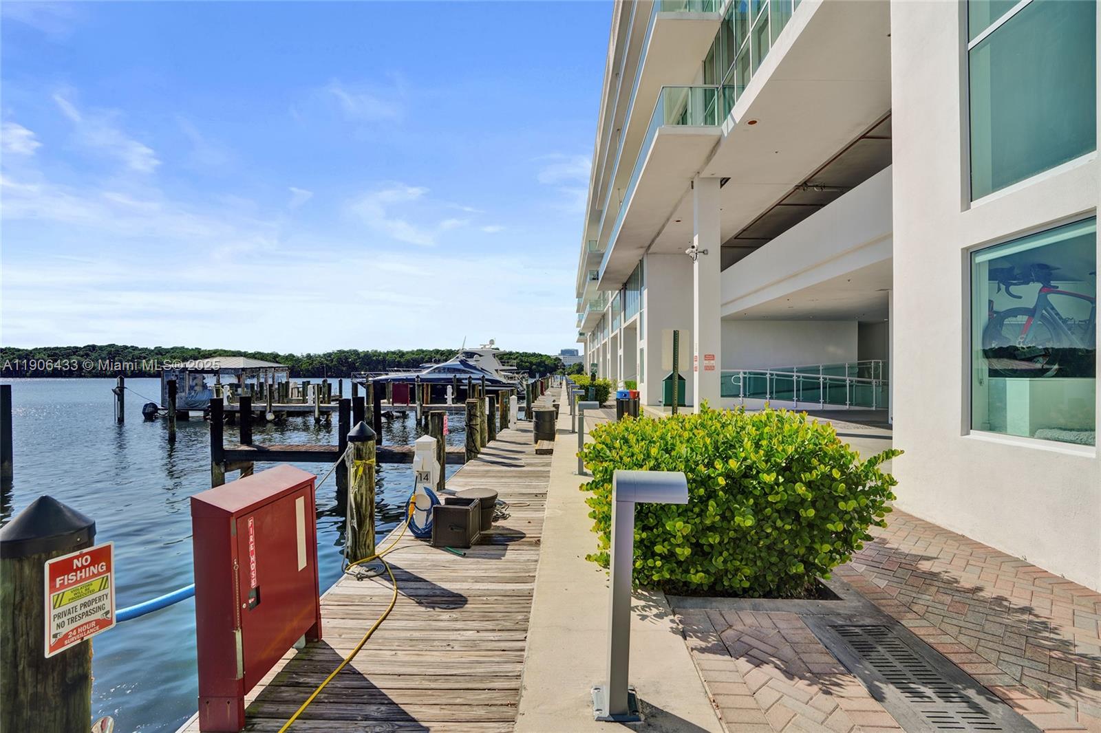 400 SUNNY ISLES CONDO EAS - Residential