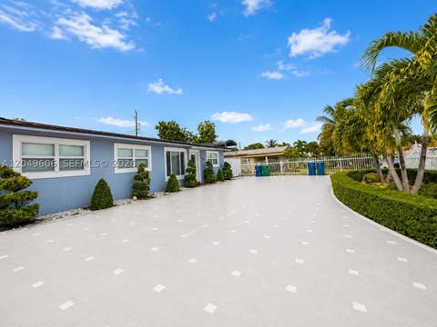Photo of 17370 NW 52nd Pl, Miami Gardens, FL 33055 (MLS # A12049606)