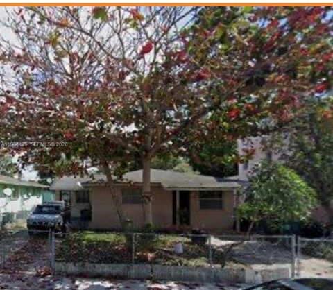 4945 NW 5th Ave Miami FL 33127