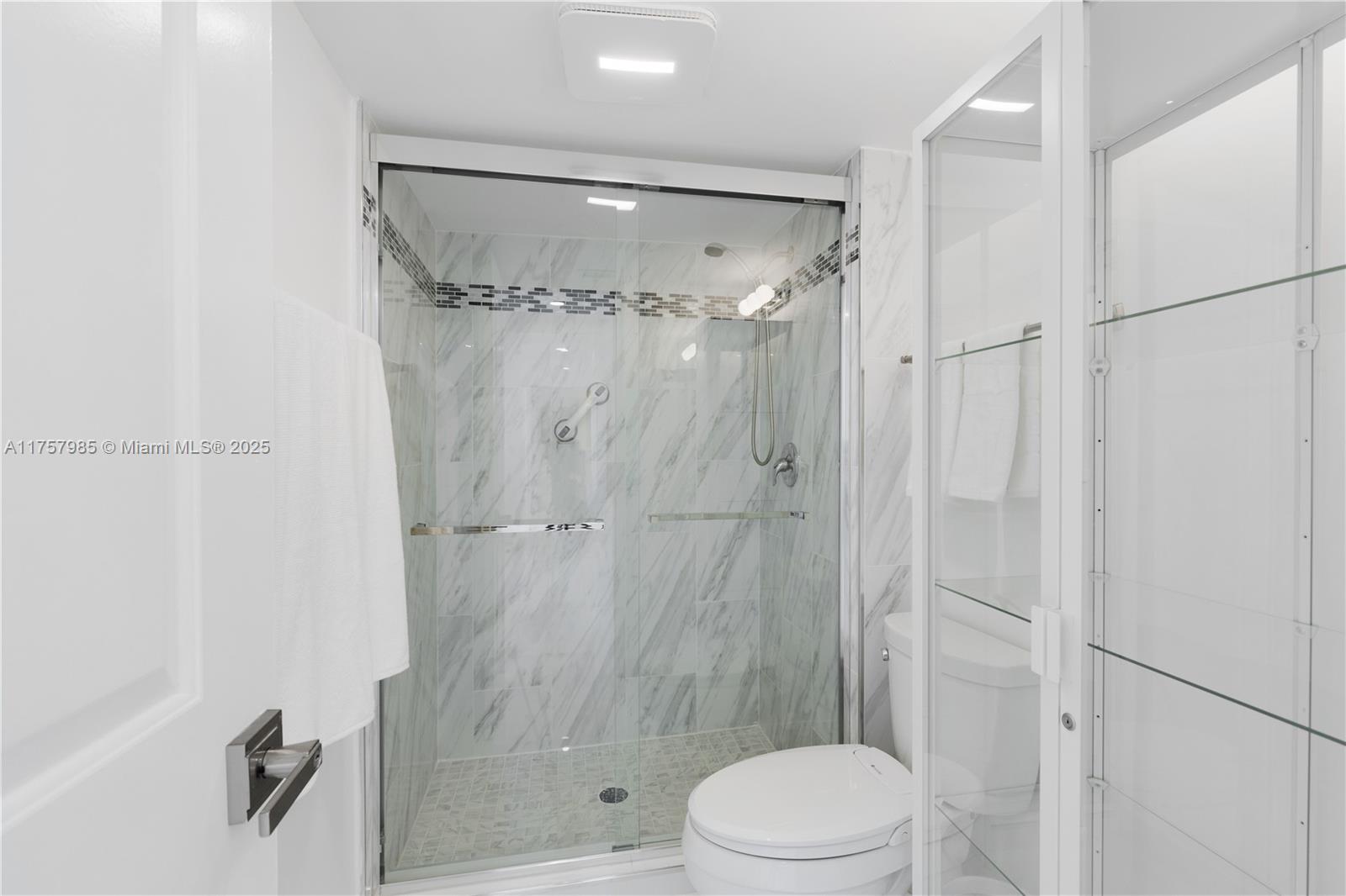 FLAMENCO CONDO TOWER I - Residential