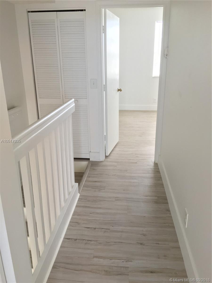 COCONUTS - Residential Lease